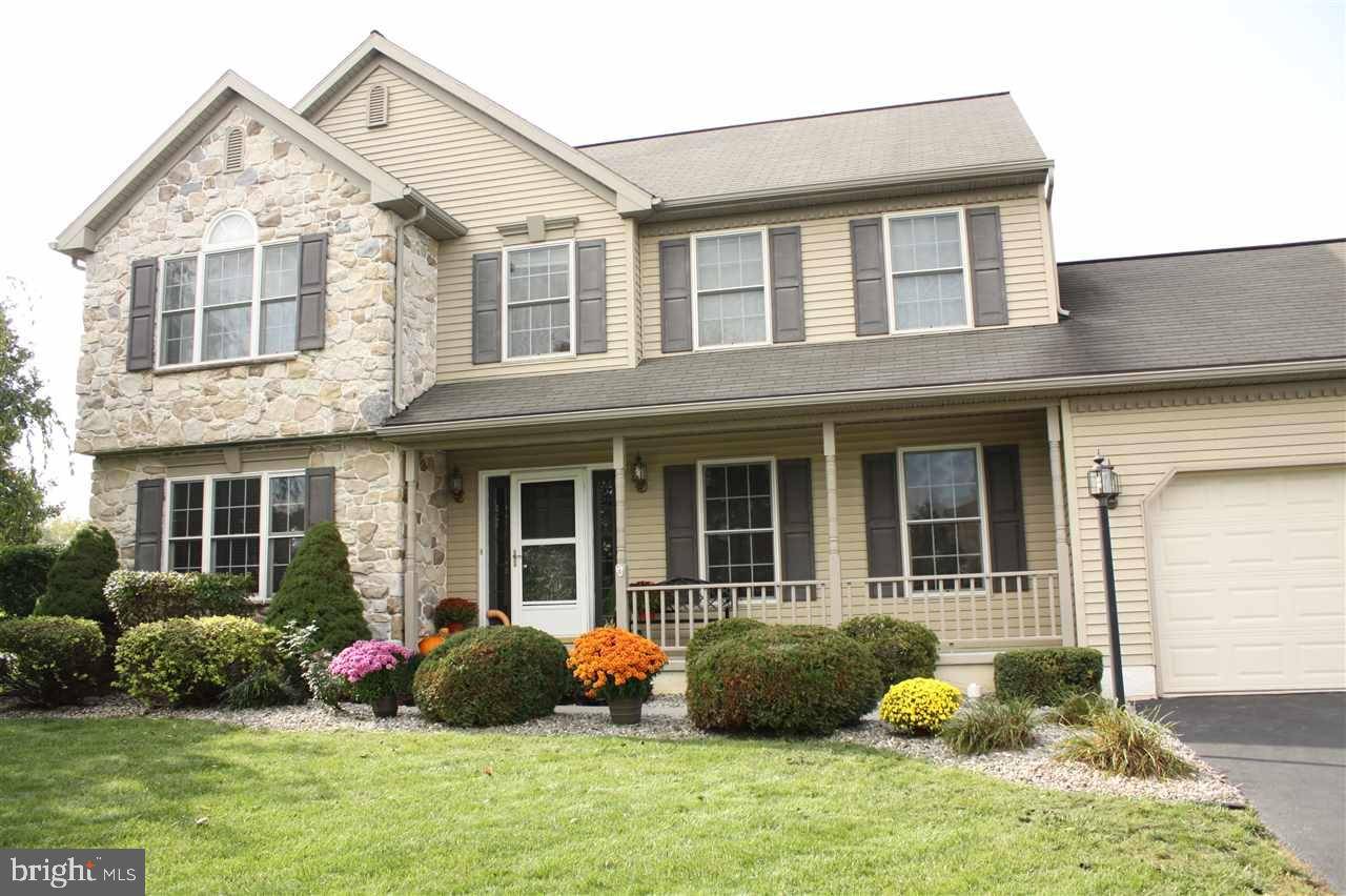 Annville, PA 17003,7 FAIRFAX LN