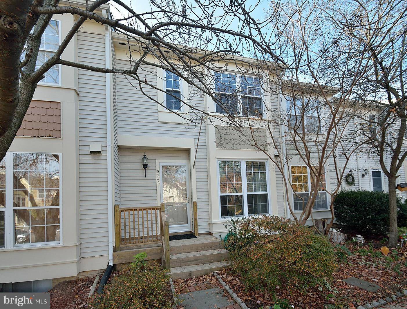 Alexandria, VA 22303,5742 EVERGREEN KNOLL CT