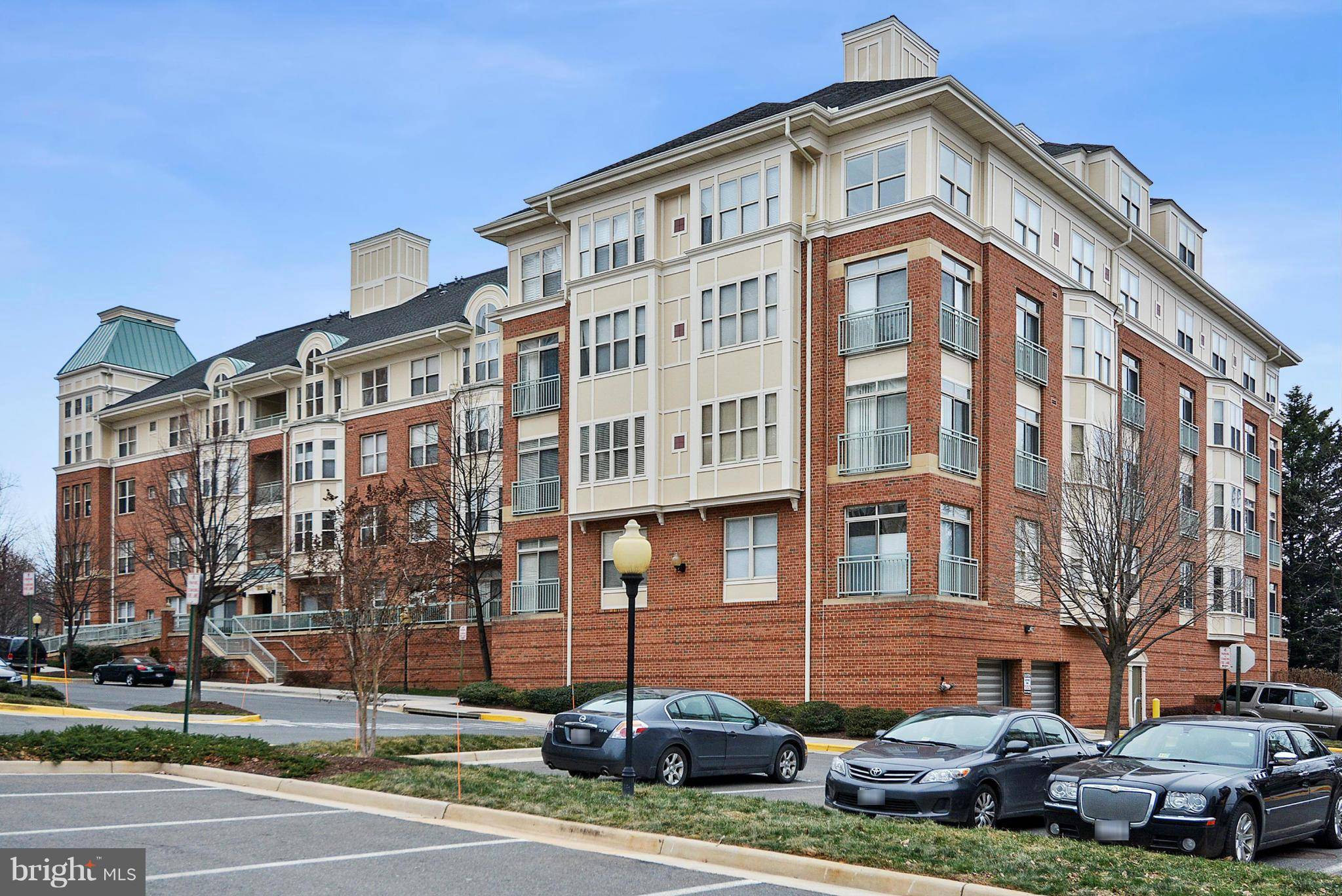 Reston, VA 20190,1851 STRATFORD PARK PL #104