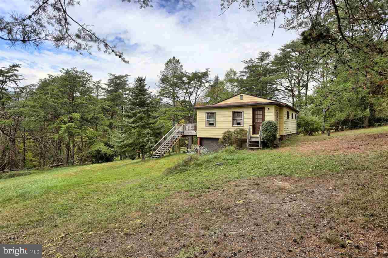 James Creek, PA 16657,2132 RETRIEVER LN