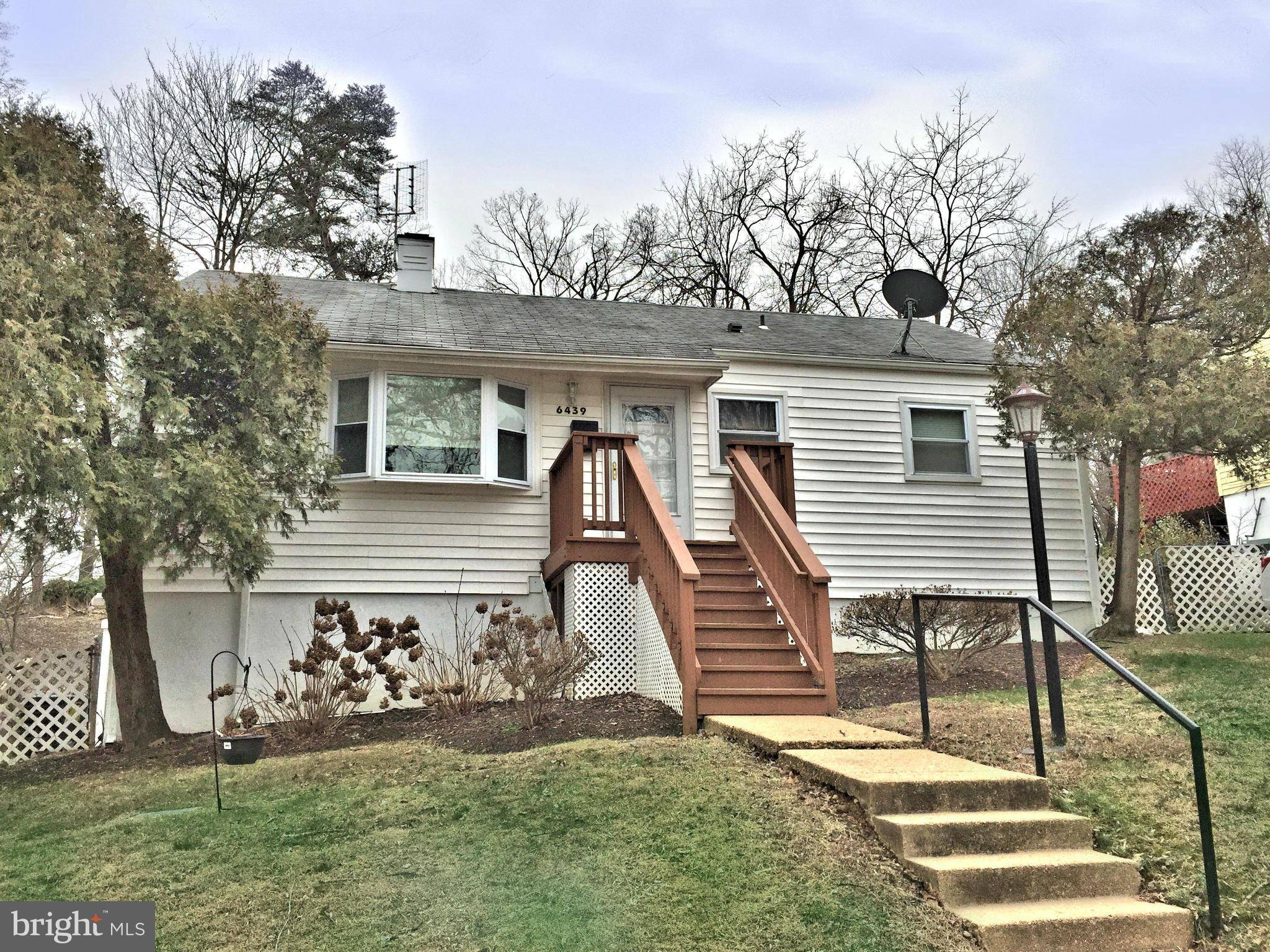 Falls Church, VA 22041,6439 MAPLEWOOD DR