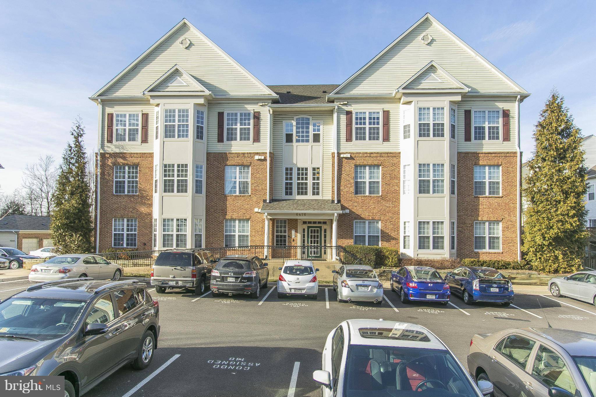 Alexandria, VA 22312,6476 CHEYENNE DR #304