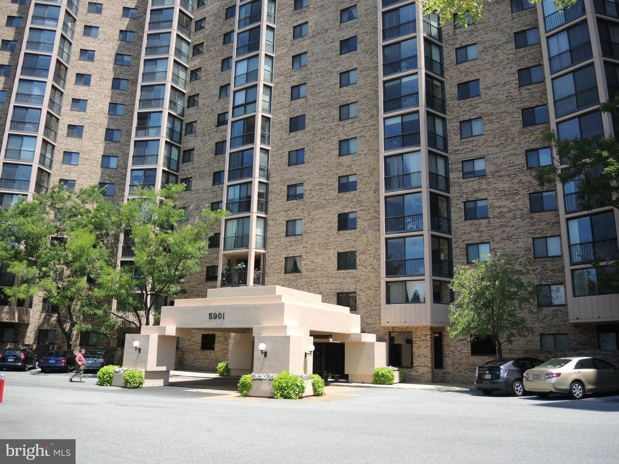 Alexandria, VA 22303,5901 MOUNT EAGLE DR #816