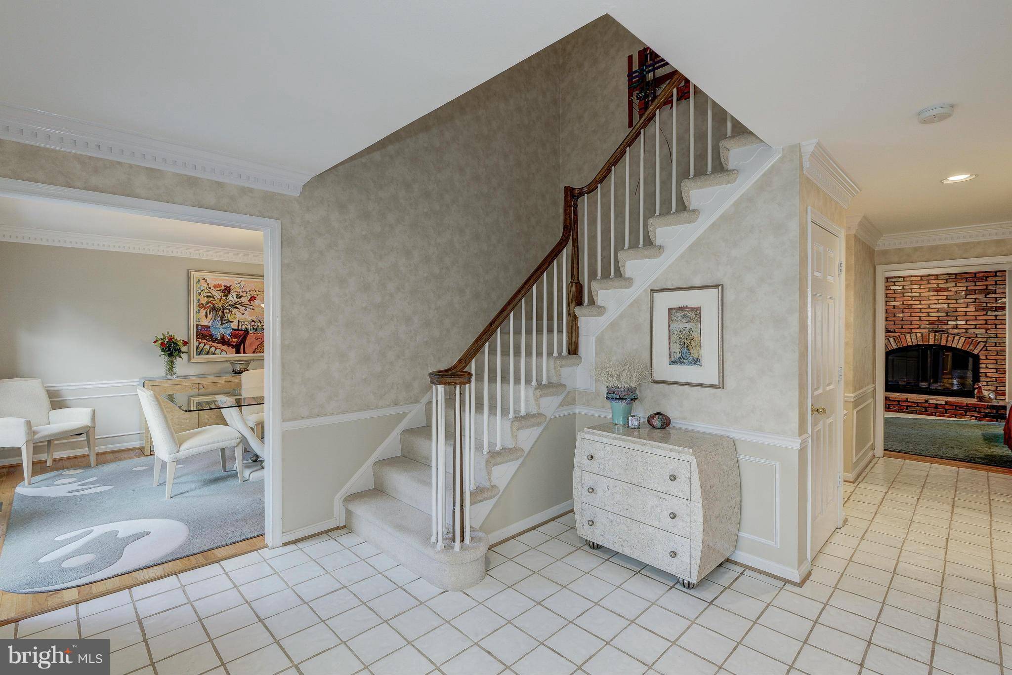 Mclean, VA 22102,1303 TIMBERLY LN