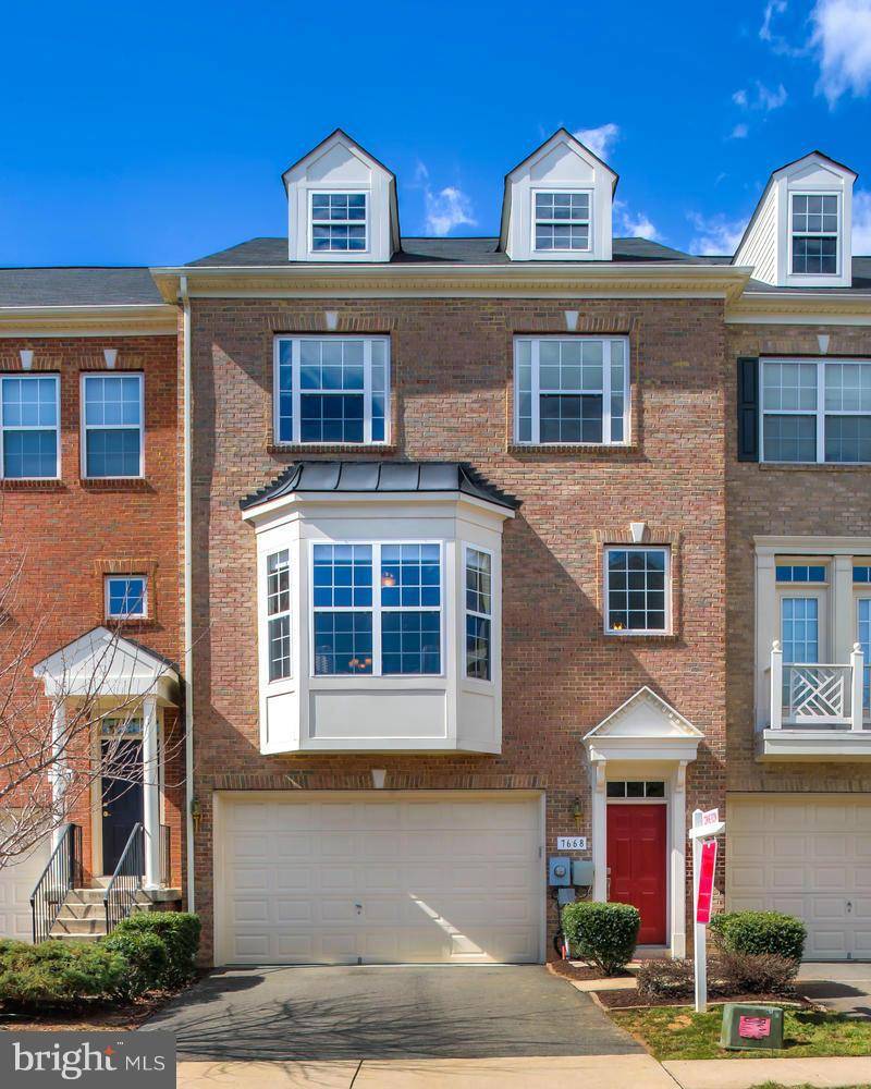 Alexandria, VA 22306,7668 AUDUBON MEADOW WAY