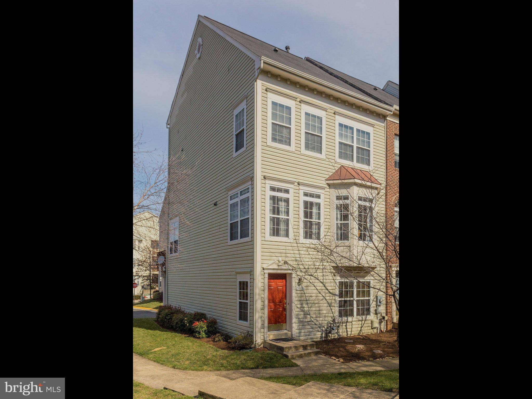 Alexandria, VA 22312,5400 CHEYENNE KNOLL PL