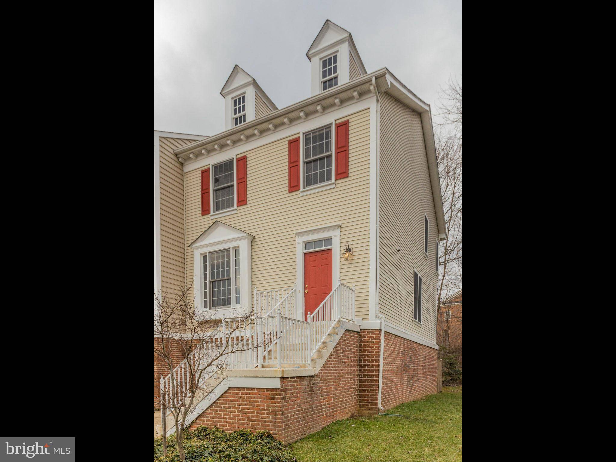 Vienna, VA 22181,9900 MICHAEL SCHAR CT