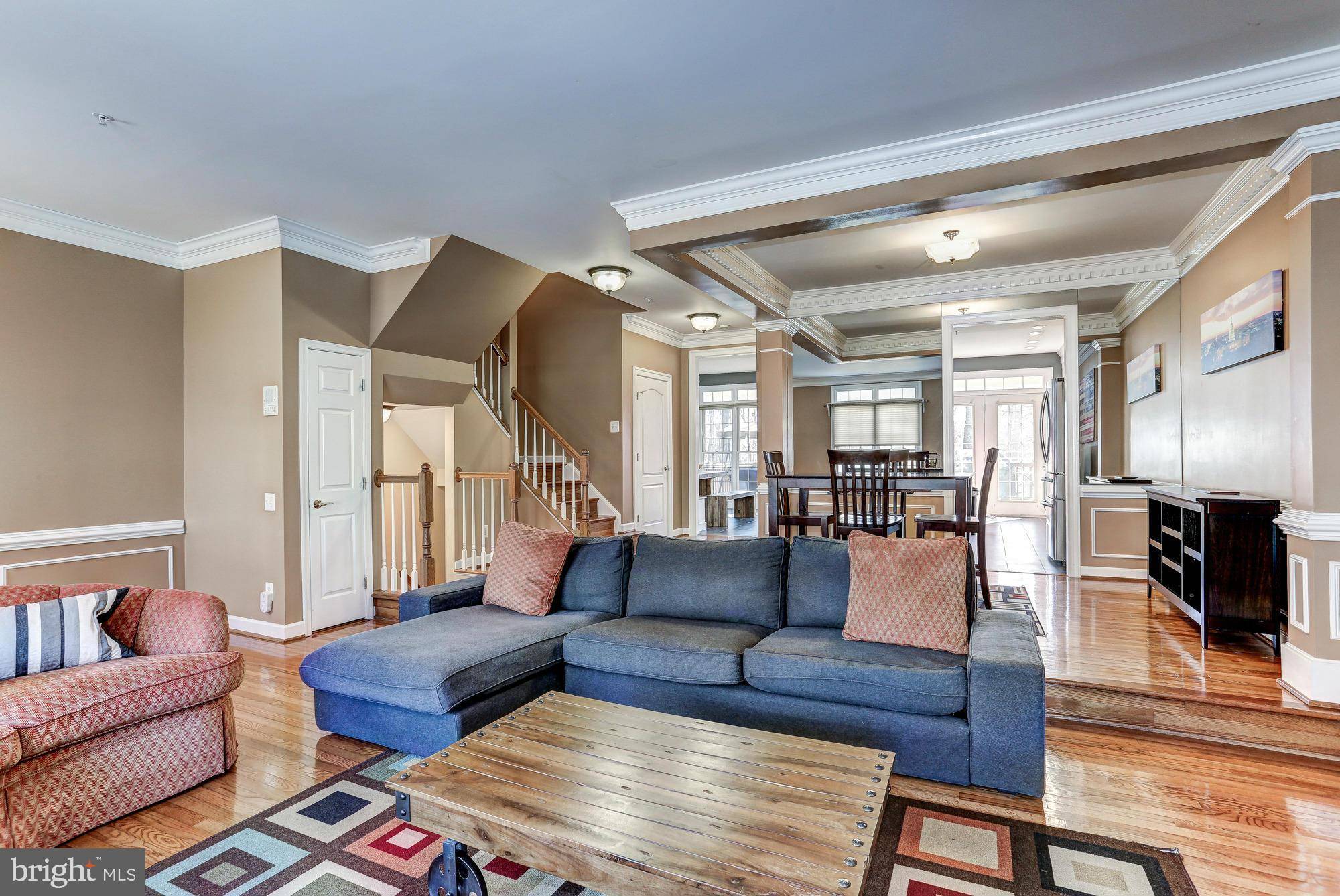 Vienna, VA 22181,9599 LAGERSFIELD CIR