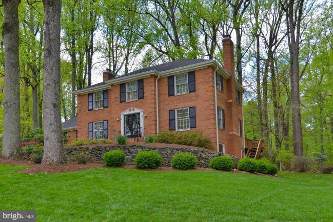 Mclean, VA 22102,850 MERRIEWOOD LN