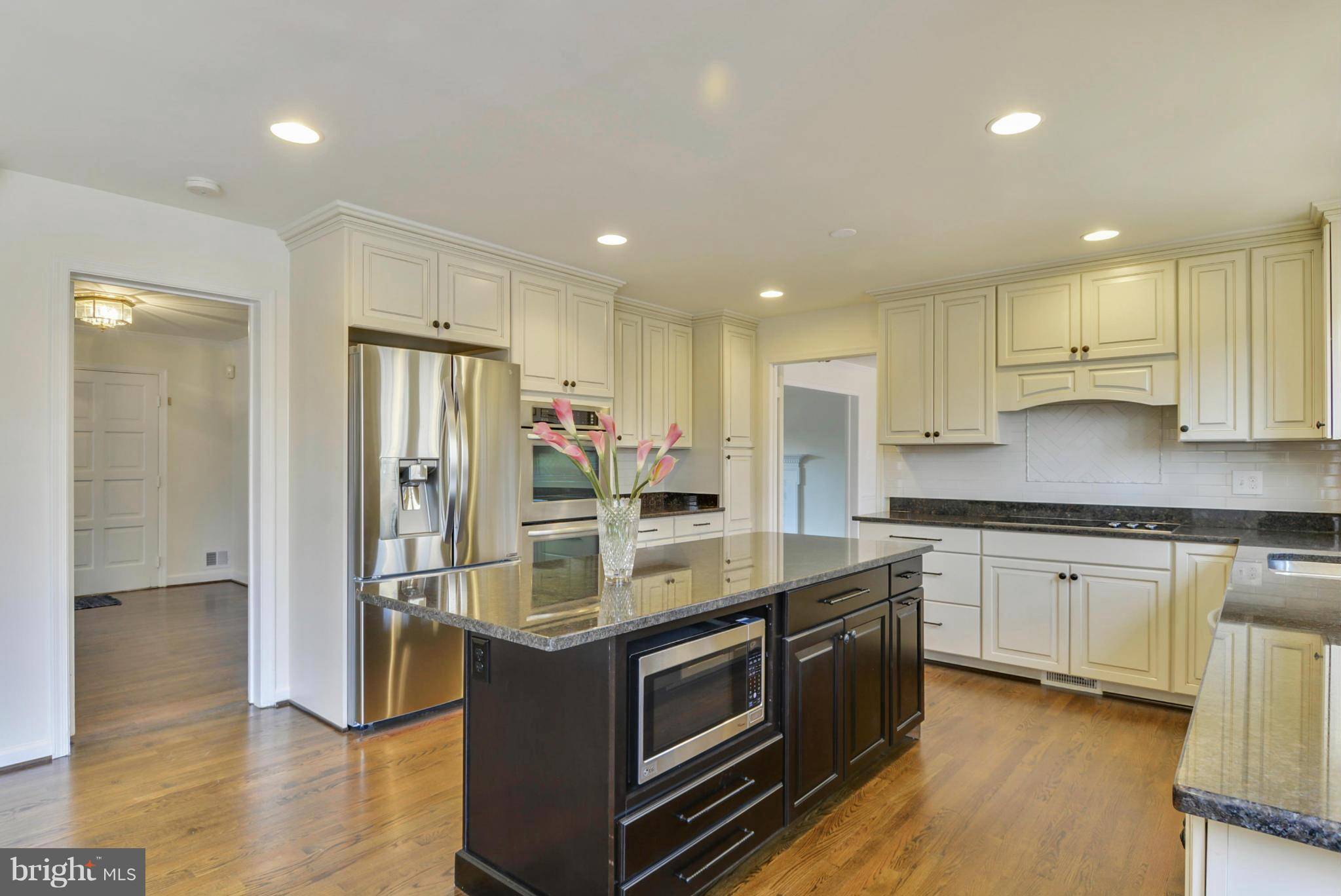 Mclean, VA 22102,921 WOBURN CT