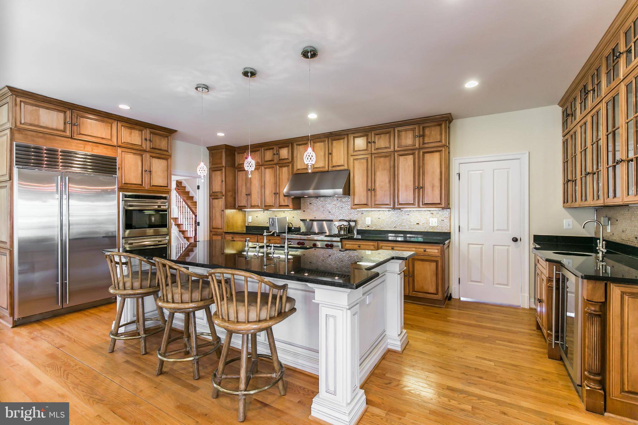 Mclean, VA 22101,6824 WEMBERLY WAY