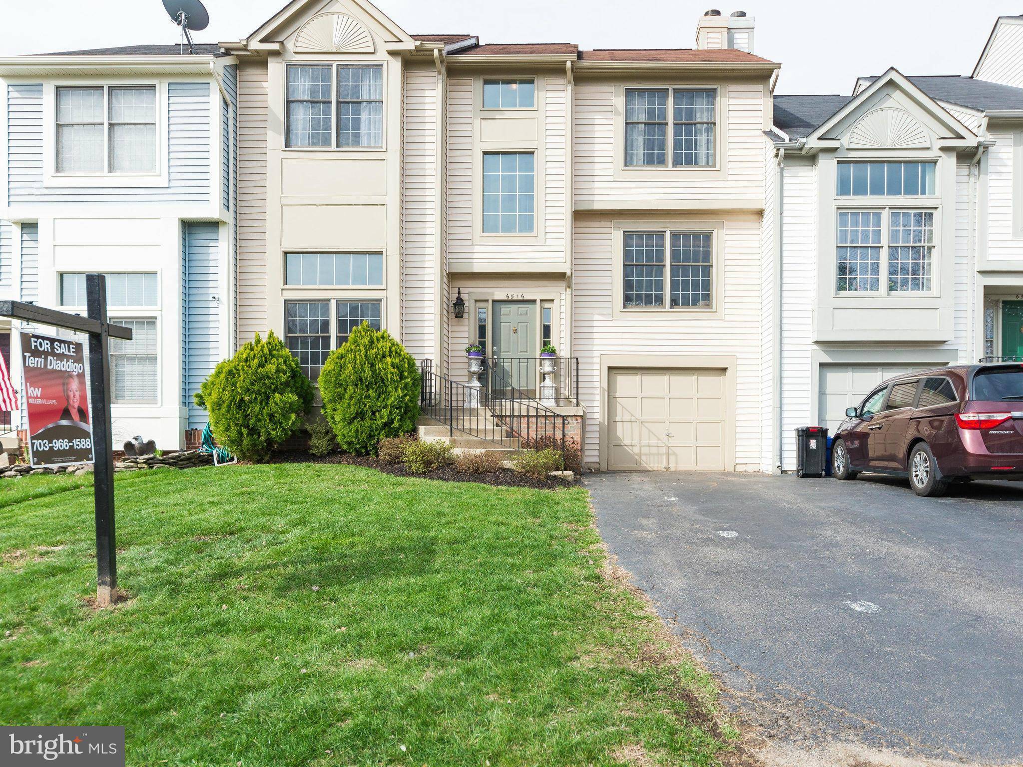 Centreville, VA 20121,6516 PALISADES DR