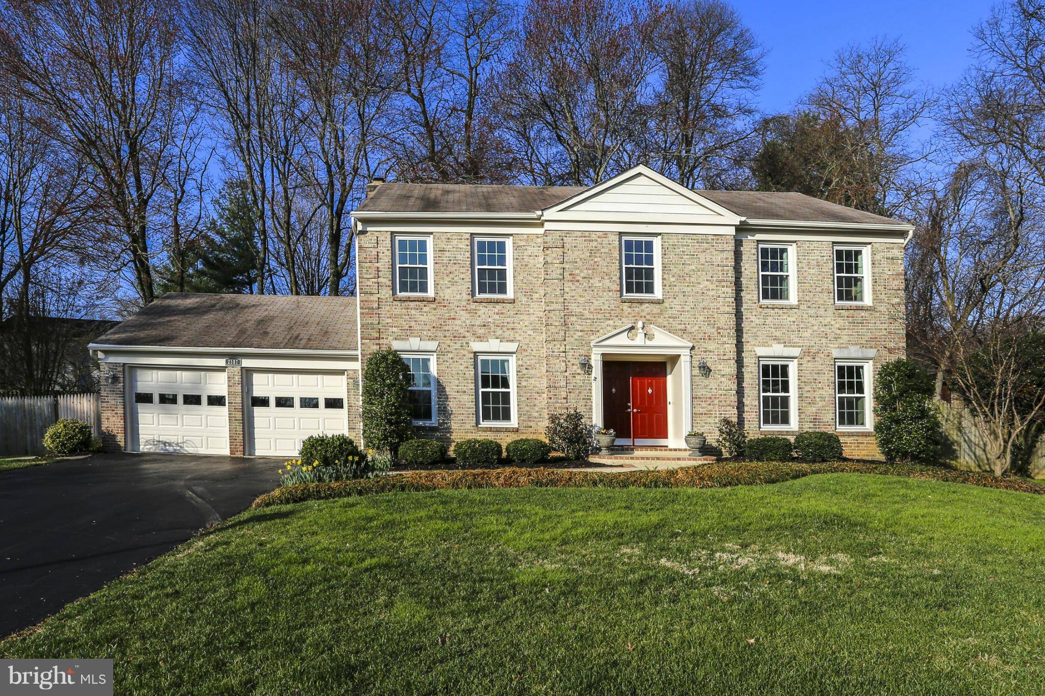 Vienna, VA 22181,2587 PLUM TREE CT