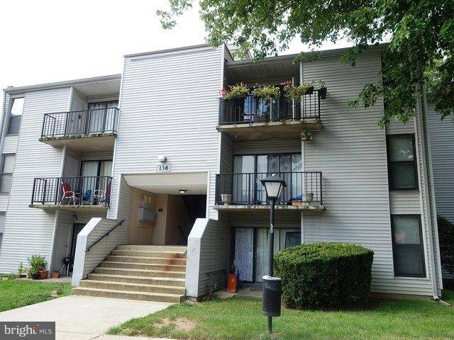 Gaithersburg, MD 20877,136 DUVALL LN #202