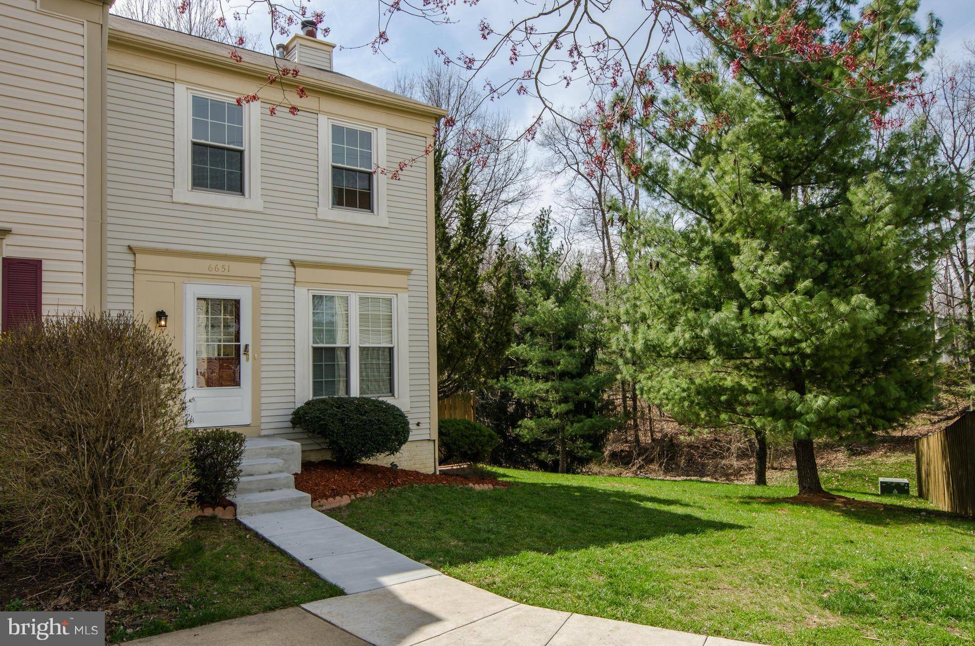 Alexandria, VA 22315,6651 HIGH VALLEY LN