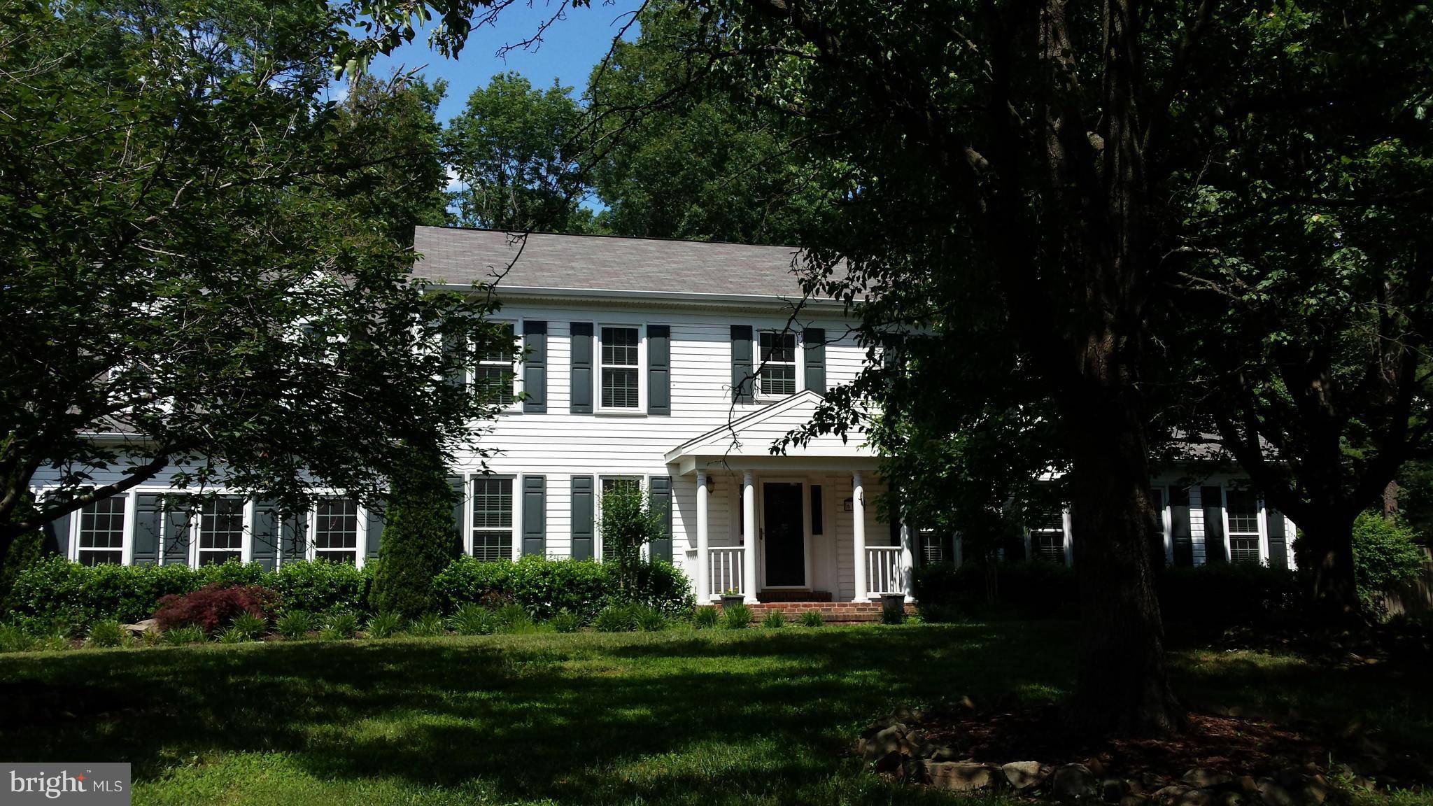 Clifton, VA 20124,6119 SANDSTONE CT