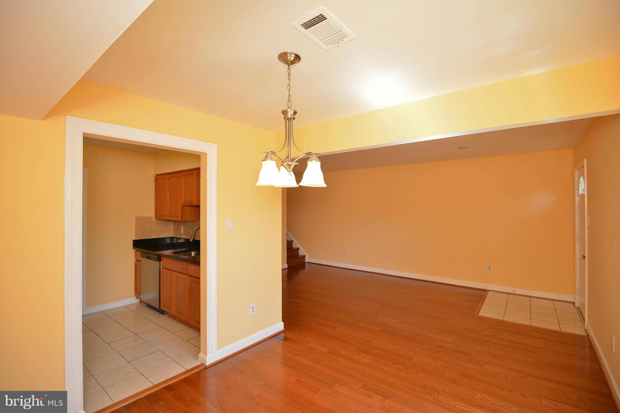 Alexandria, VA 22309,7967 SAN LEANDRO PL #103D