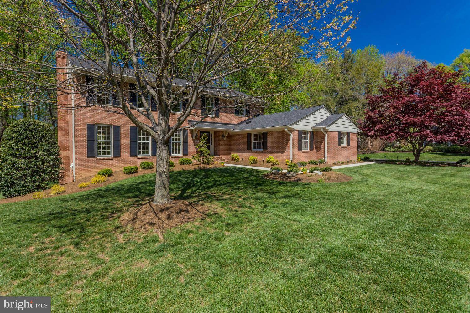 Mclean, VA 22101,816 RIDGE DR