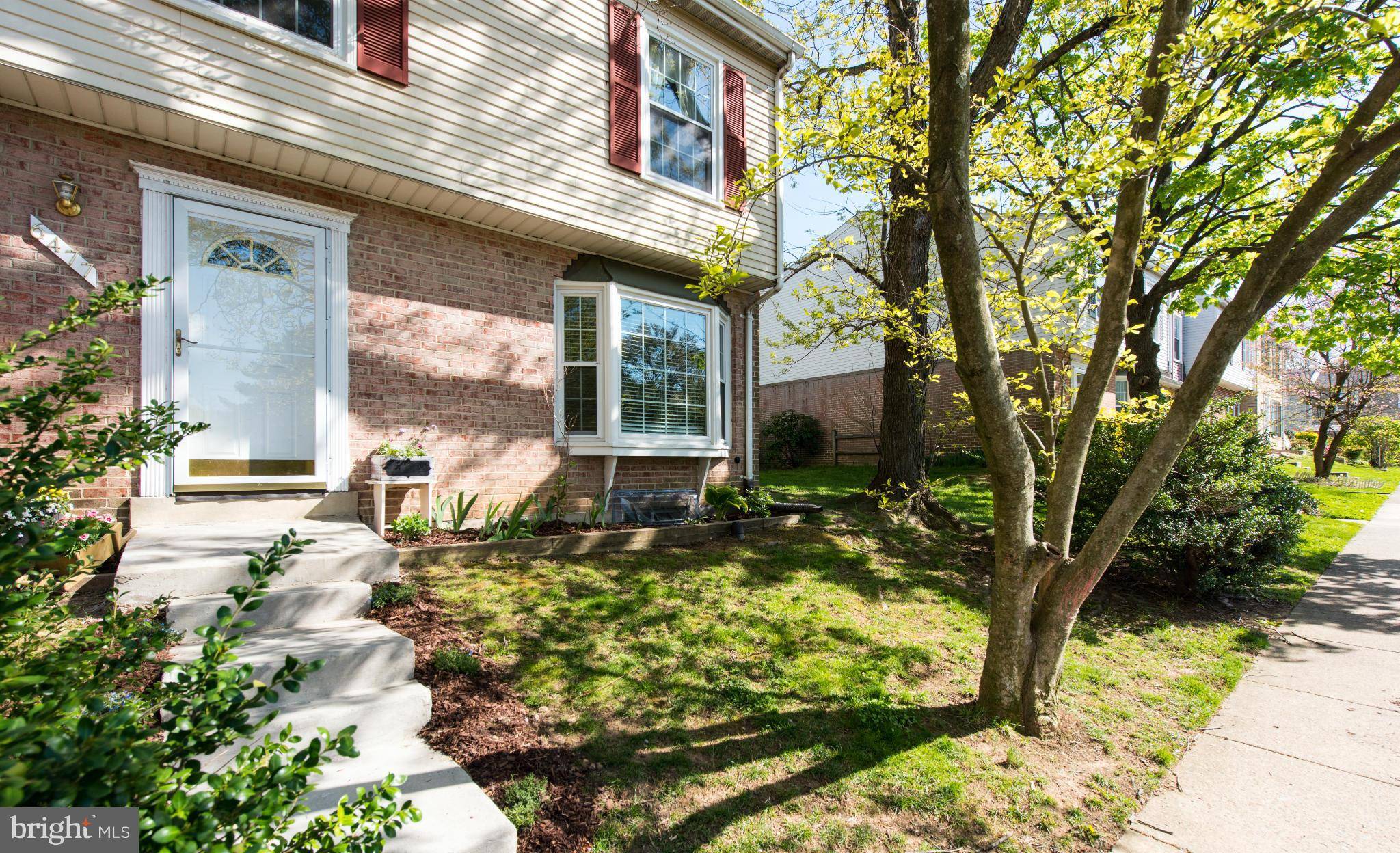 Alexandria, VA 22315,6477 SILVER RIDGE CIR