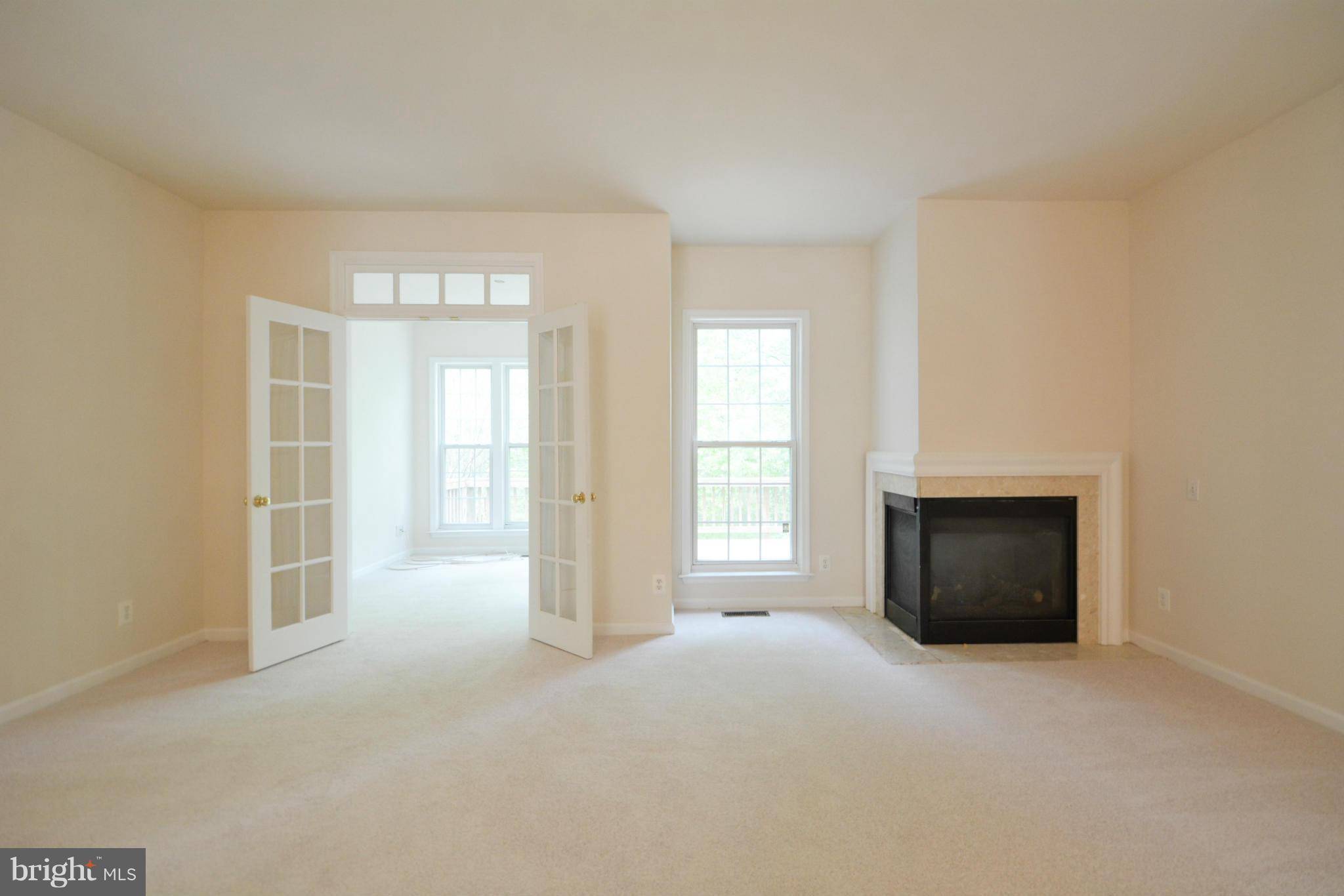 Alexandria, VA 22312,5453 SUMMER LEAF LN