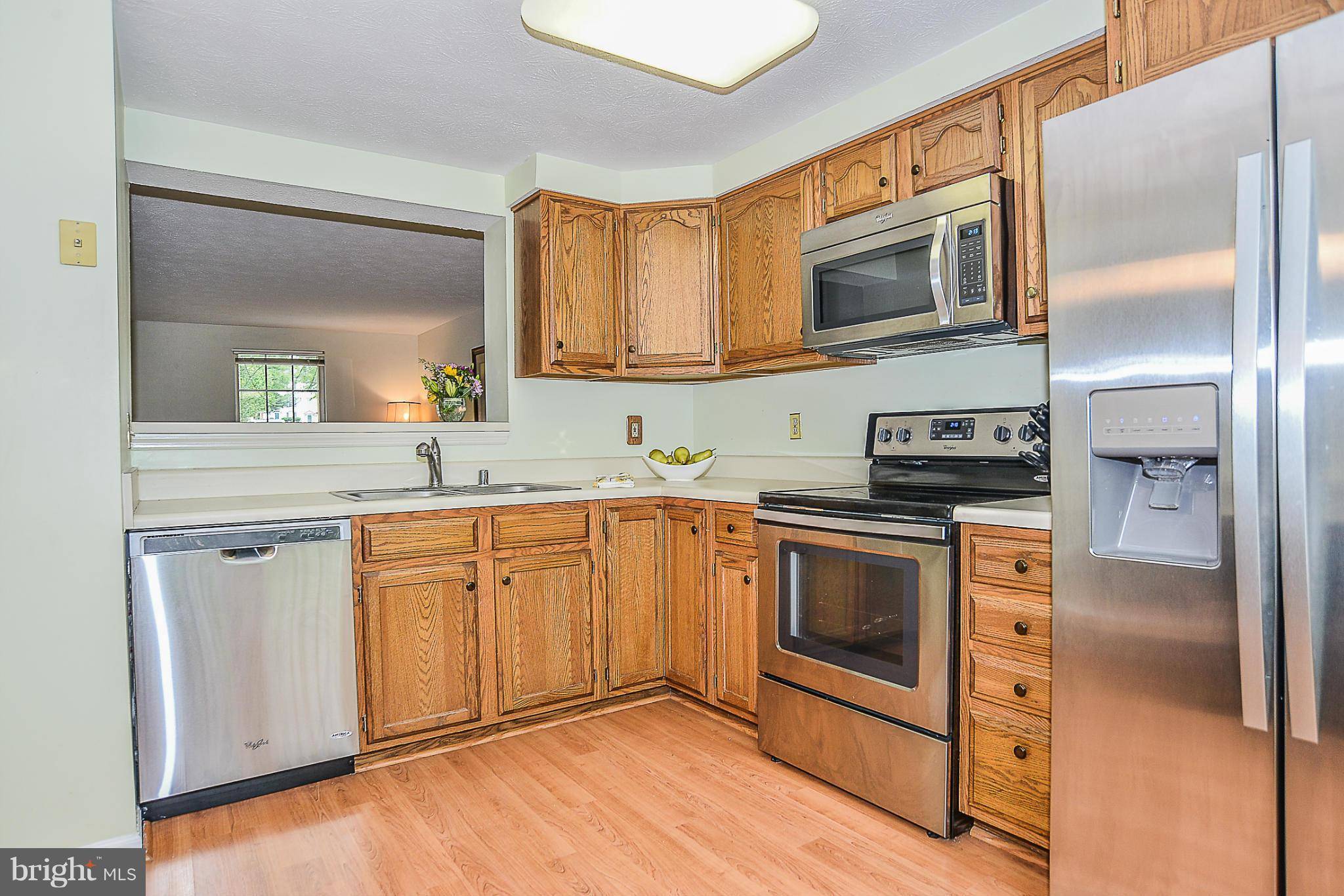 Centreville, VA 20121,13922 WINDING RIDGE LN