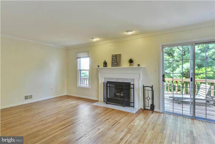 Alexandria, VA 22315,7334 MALLORY CIR