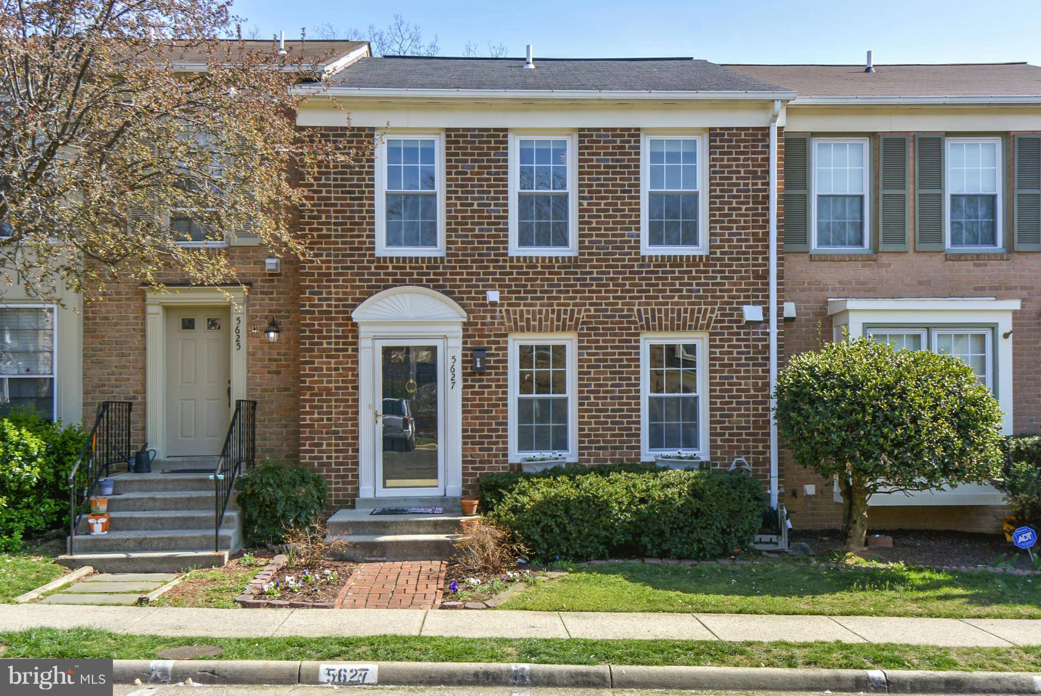 Alexandria, VA 22310,5627 RIDGE VIEW DR