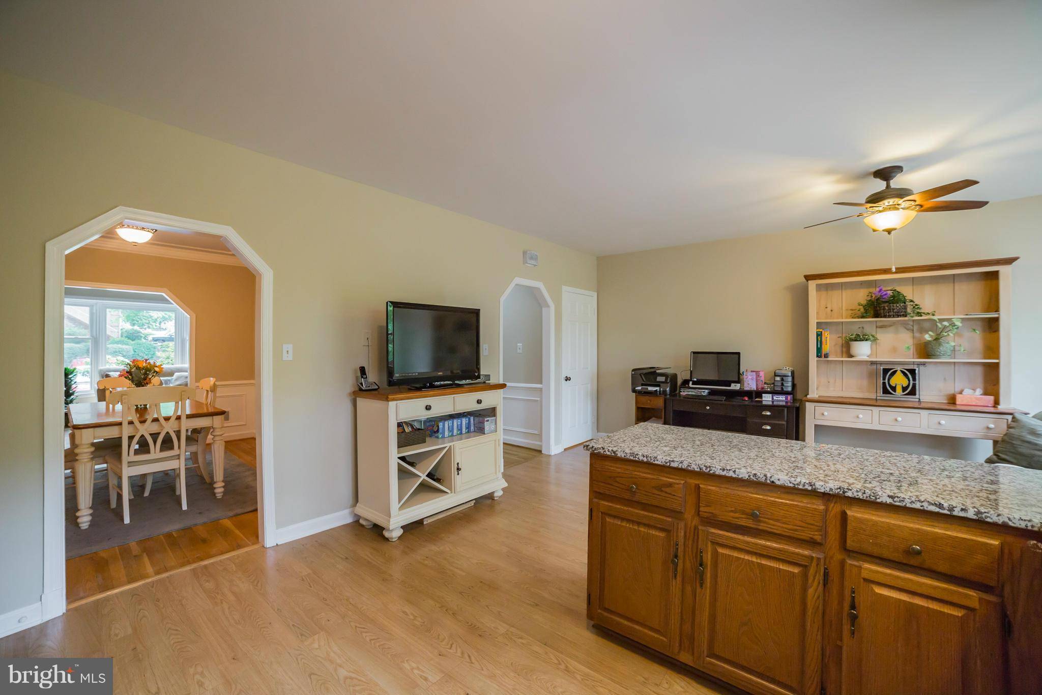 Alexandria, VA 22315,5904 WESCOTT HILLS WAY