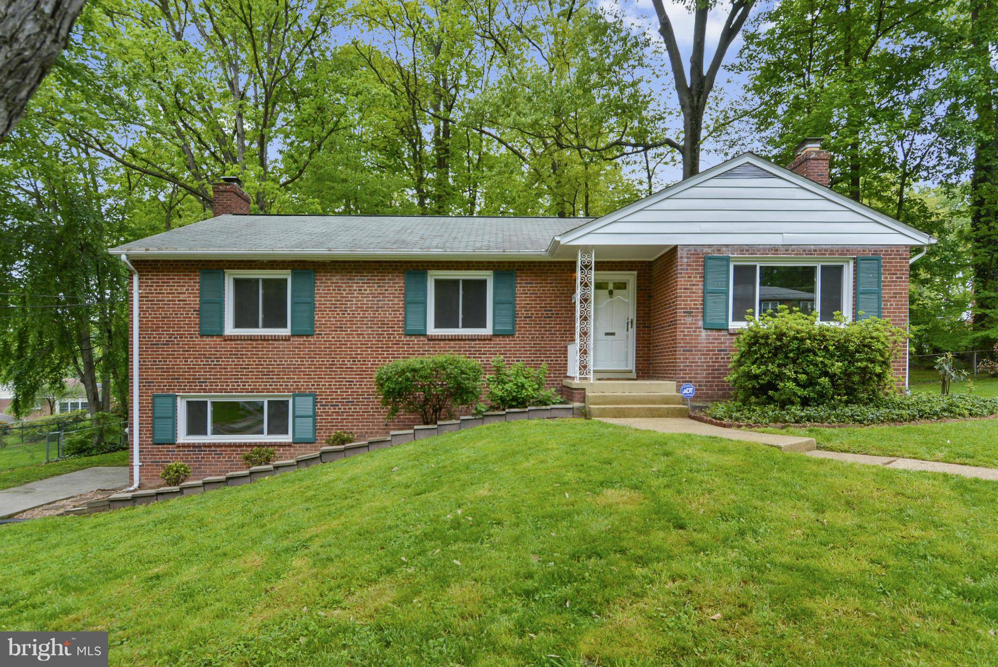 Falls Church, VA 22044,6303 ANNELIESE DR