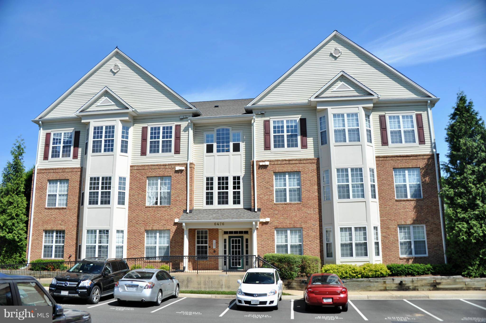 Alexandria, VA 22312,6476 CHEYENNE DR #203