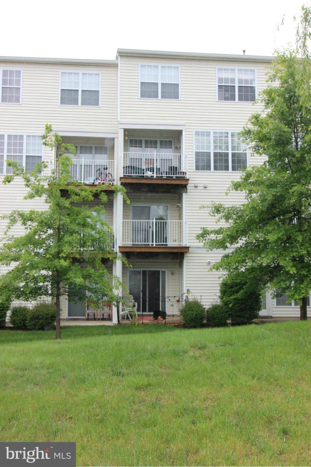 Herndon, VA 20171,2489 QUICK ST #101