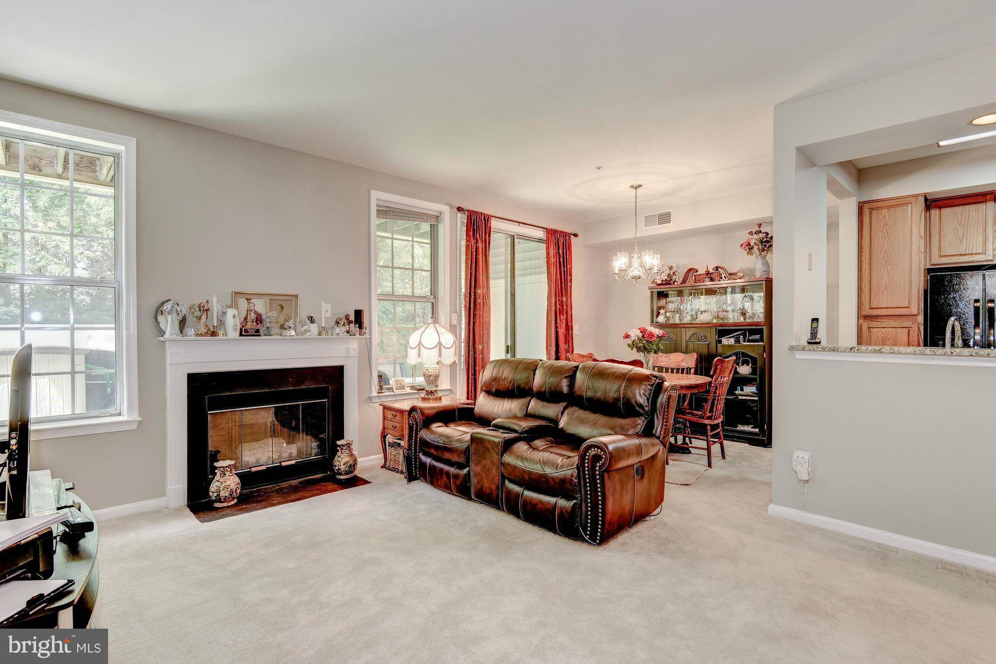 Alexandria, VA 22315,6828 BRINDLE HEATH WAY #250