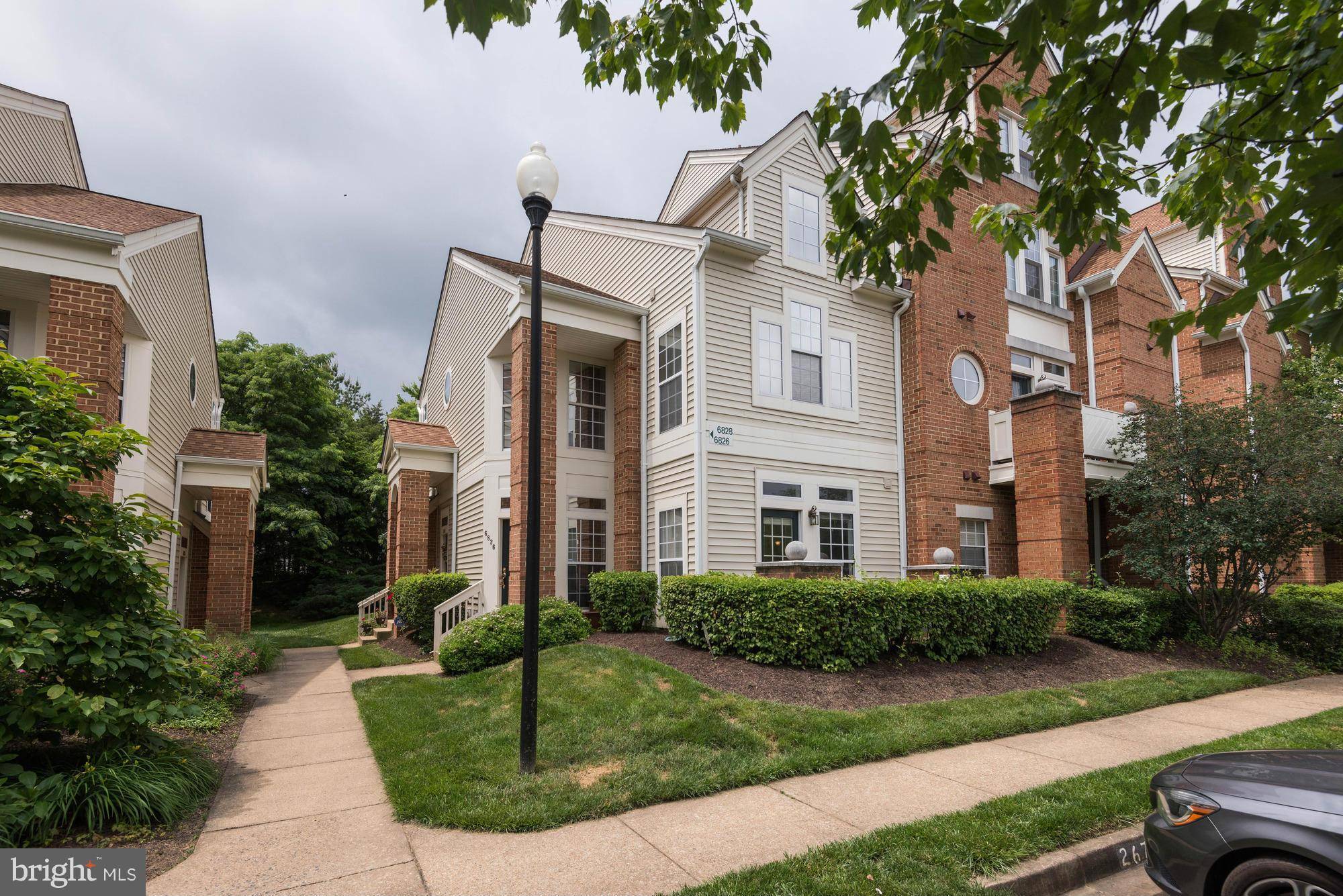 Alexandria, VA 22315,6828 BRINDLE HEATH WAY #250