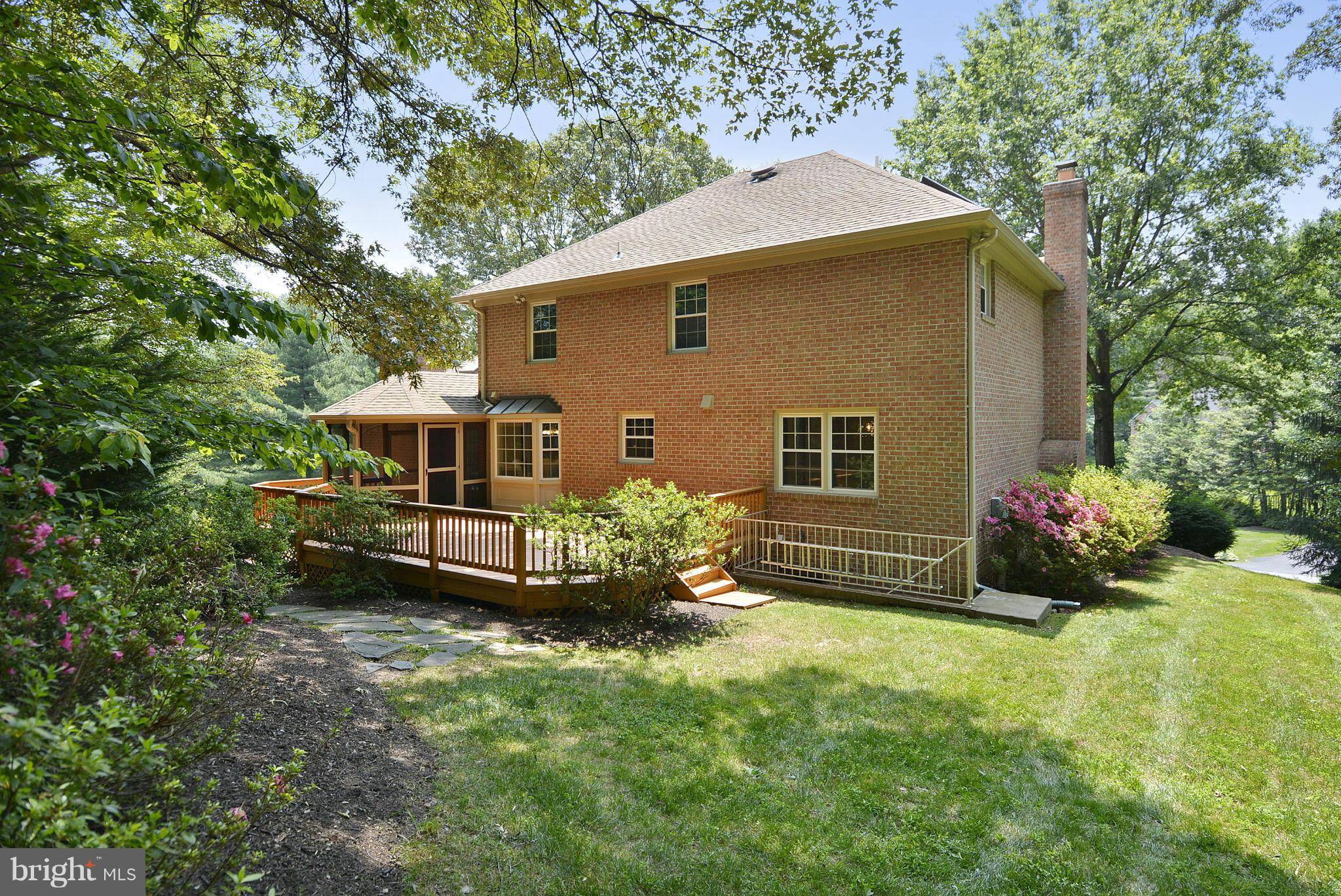 Oakton, VA 22124,11444 STONE MILL CT