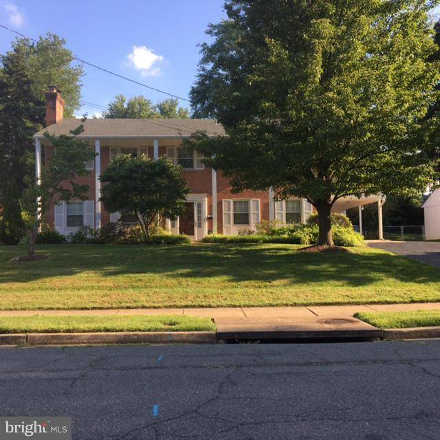 Mclean, VA 22101,7119 WARBLER LN