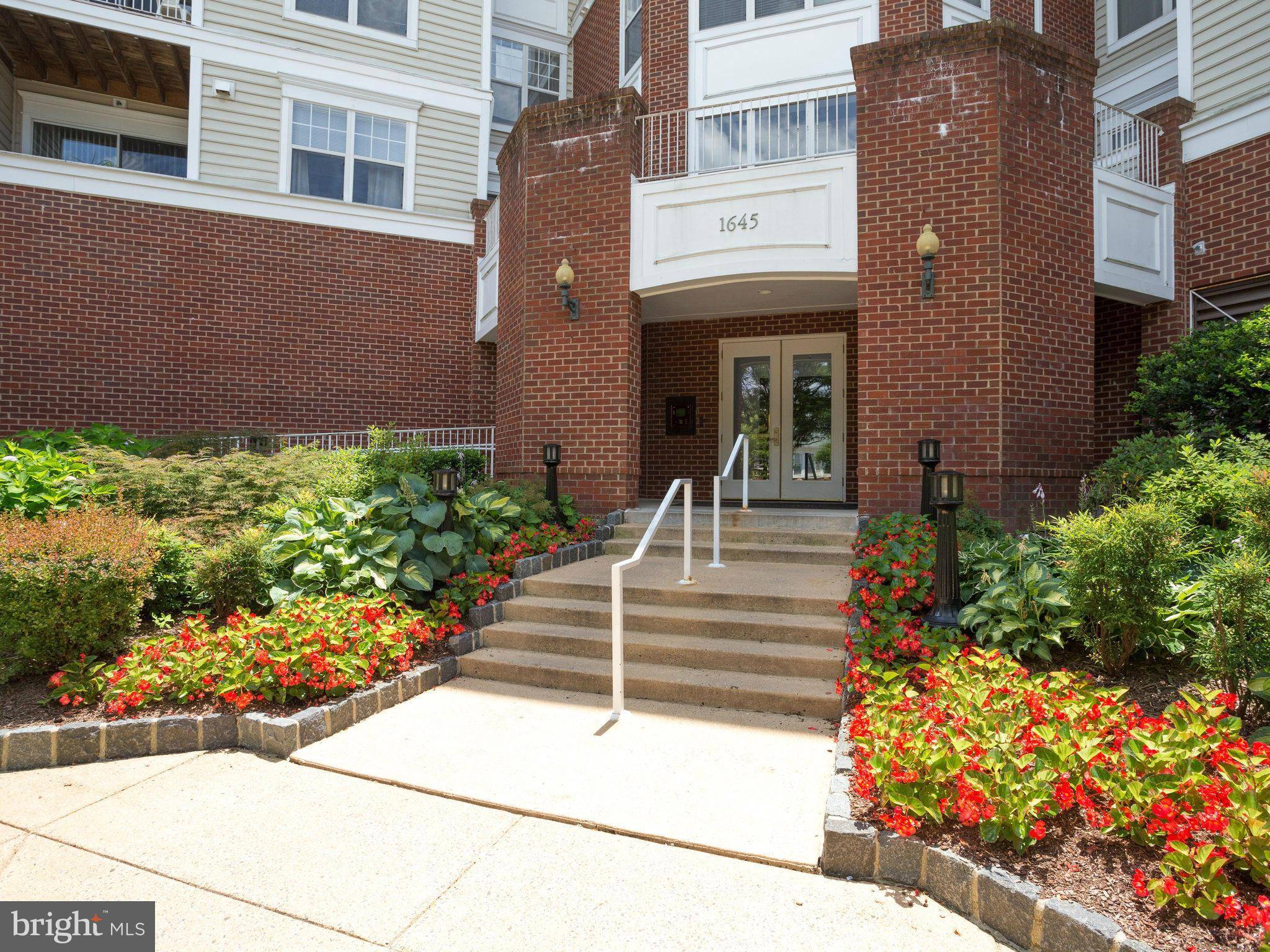 Mclean, VA 22102,1645 INTERNATIONAL DR #316