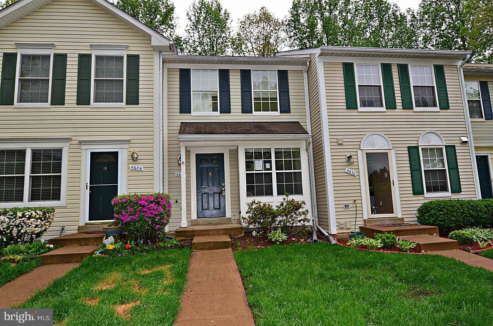 Clifton, VA 20124,5672 WHITE DOVE LN