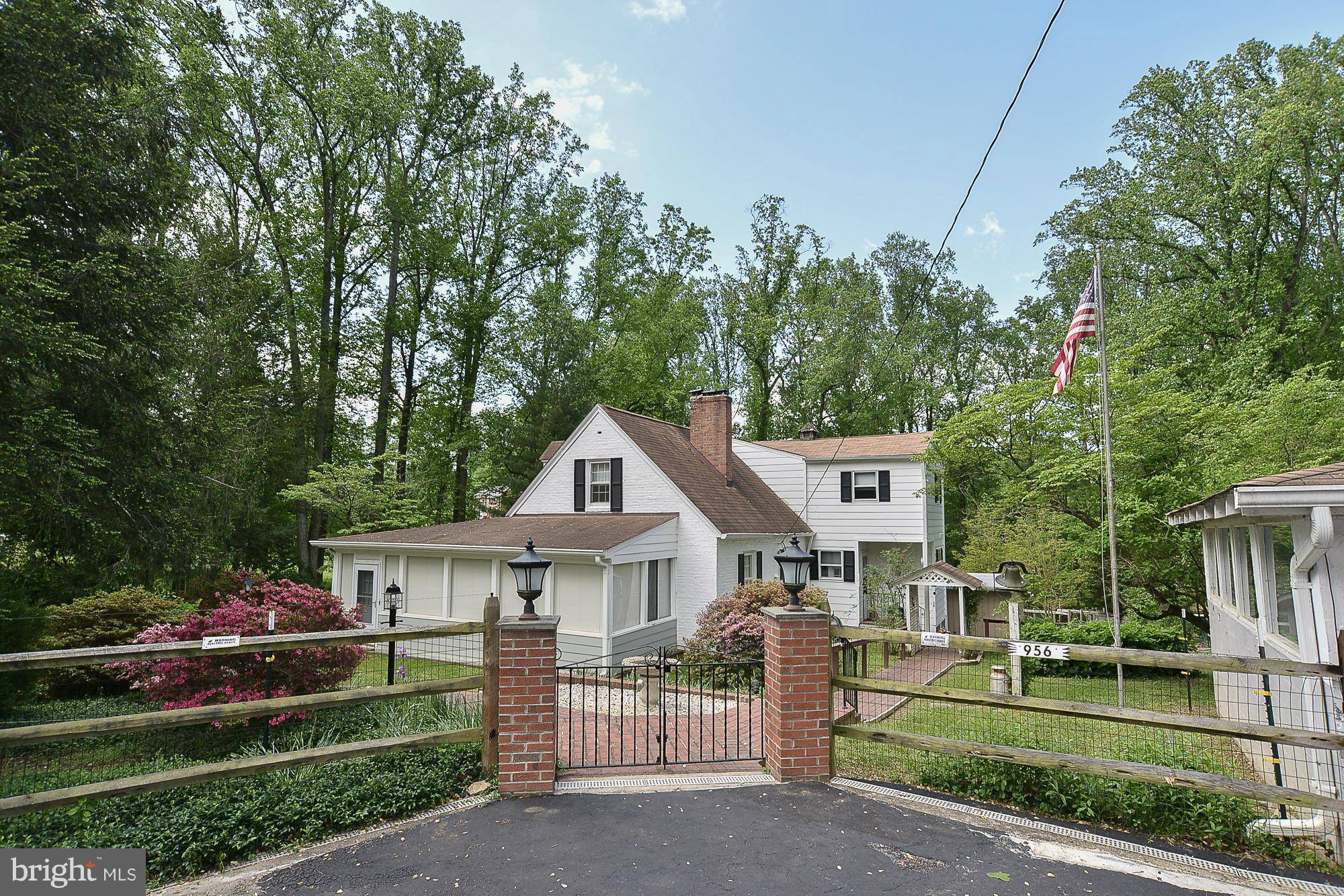 Mclean, VA 22102,956 TOWLSTON RD