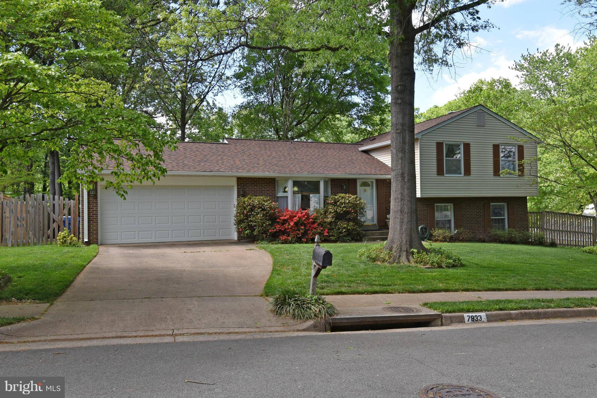 Falls Church, VA 22042,7933 FREEHOLLOW DR