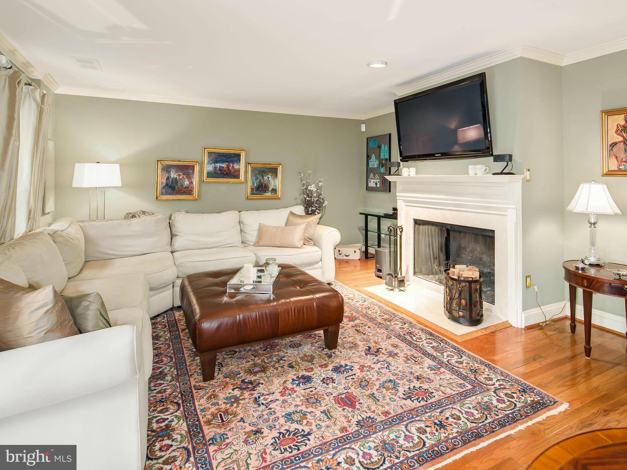 Mclean, VA 22101,6916 MCLEAN PARK MANOR CT