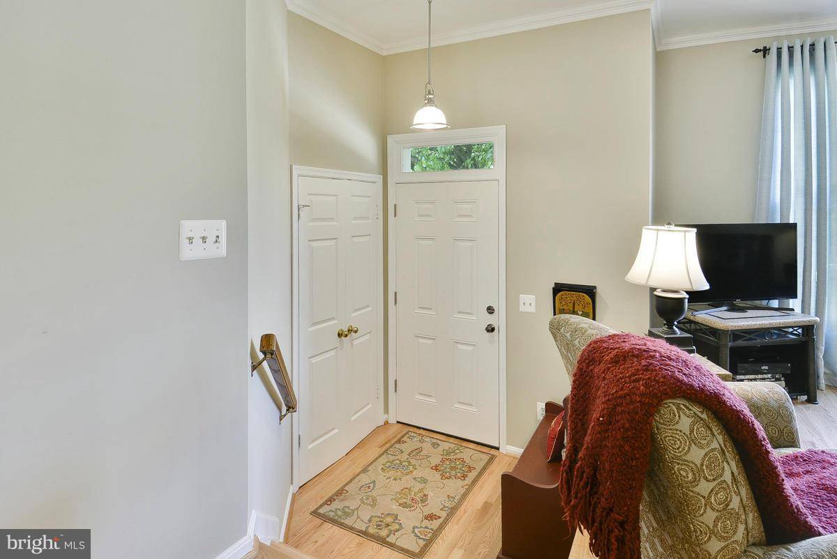 Centreville, VA 20120,5102 WINDING WOODS DR