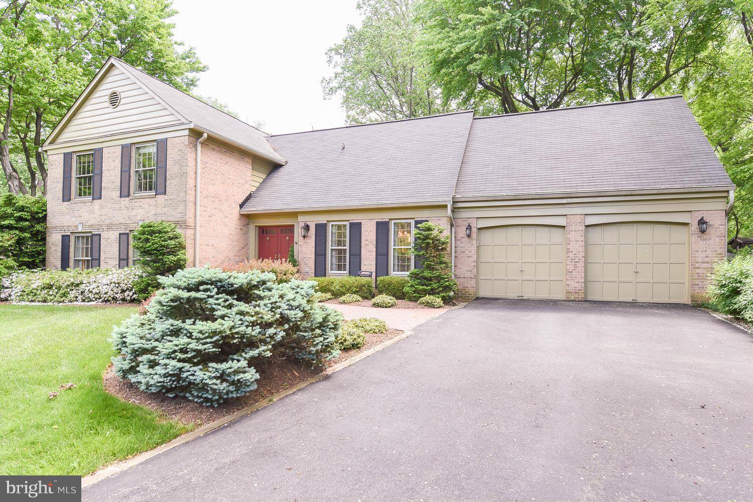 Mclean, VA 22102,7700 BRIDLE PATH LN