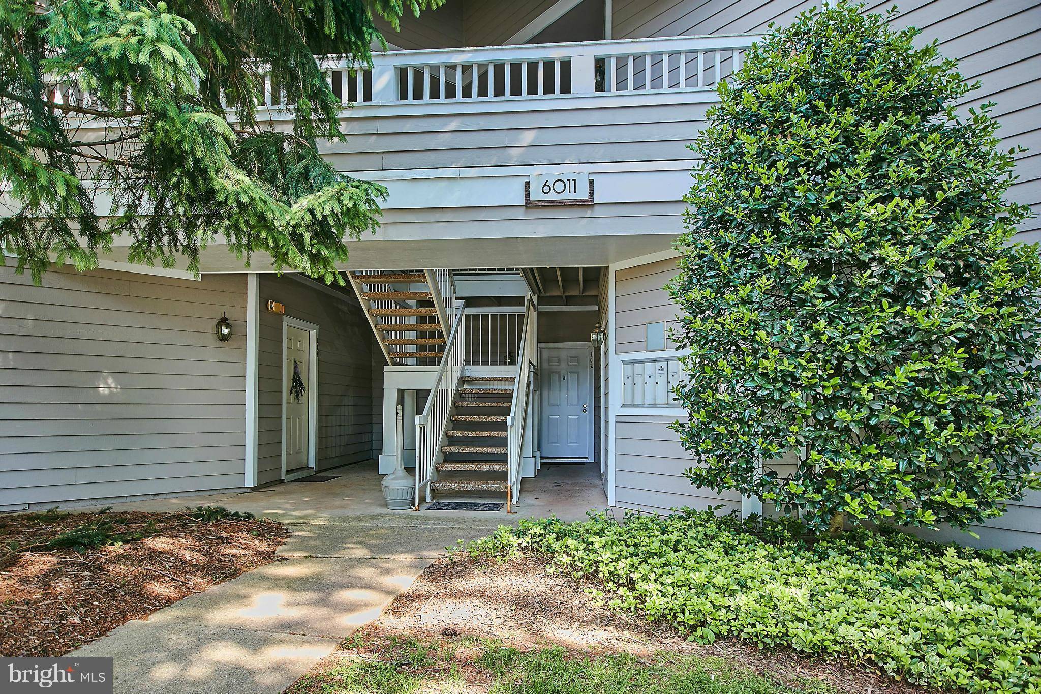 Centreville, VA 20121,6011 ROSEBUD LN #202