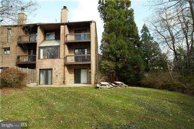 Springfield, VA 22152,8715 SHERIDAN FARMS CT