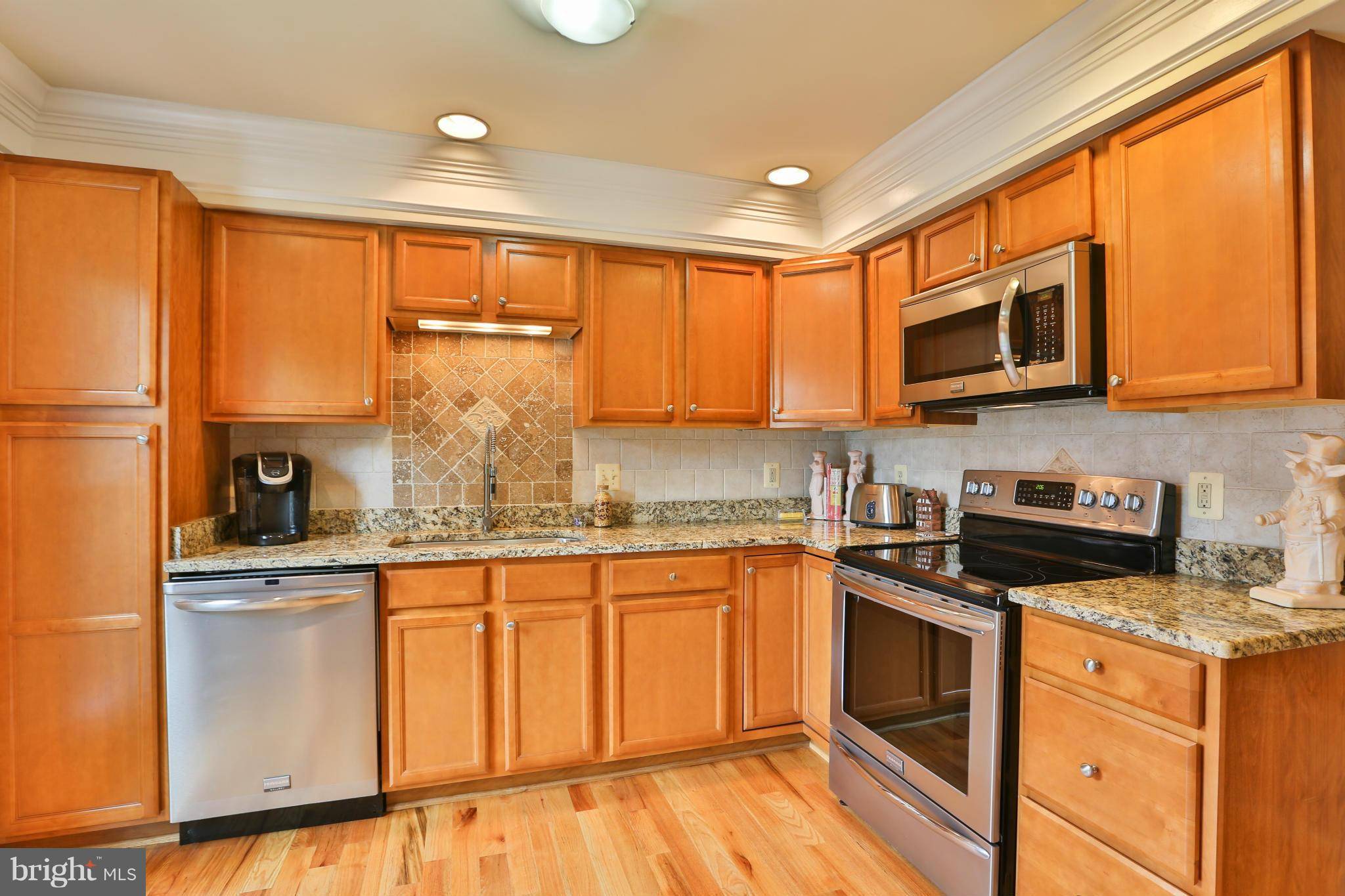 Vienna, VA 22181,9943 LONGFORD CT