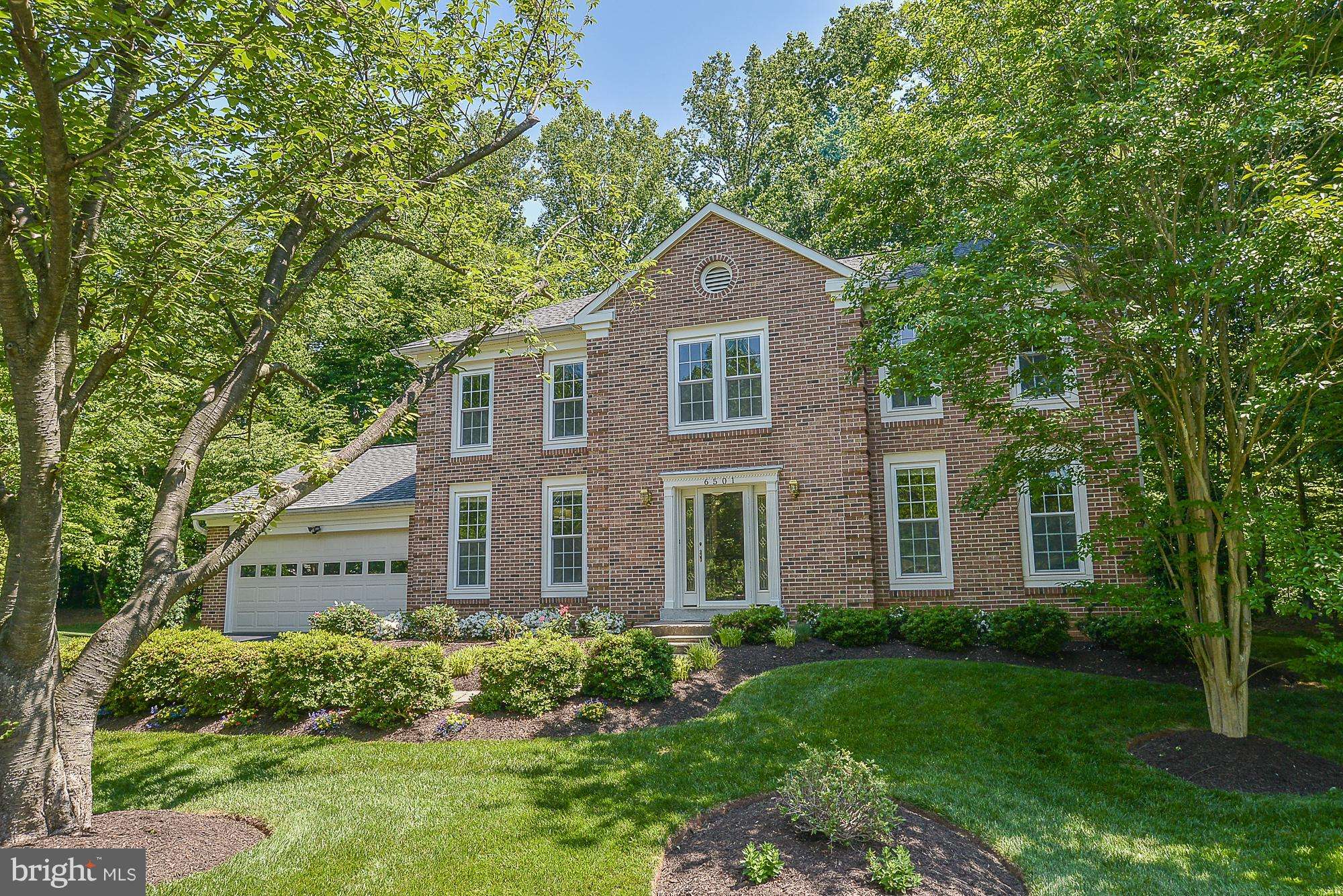 Mclean, VA 22101,6501 BELLAMINE CT