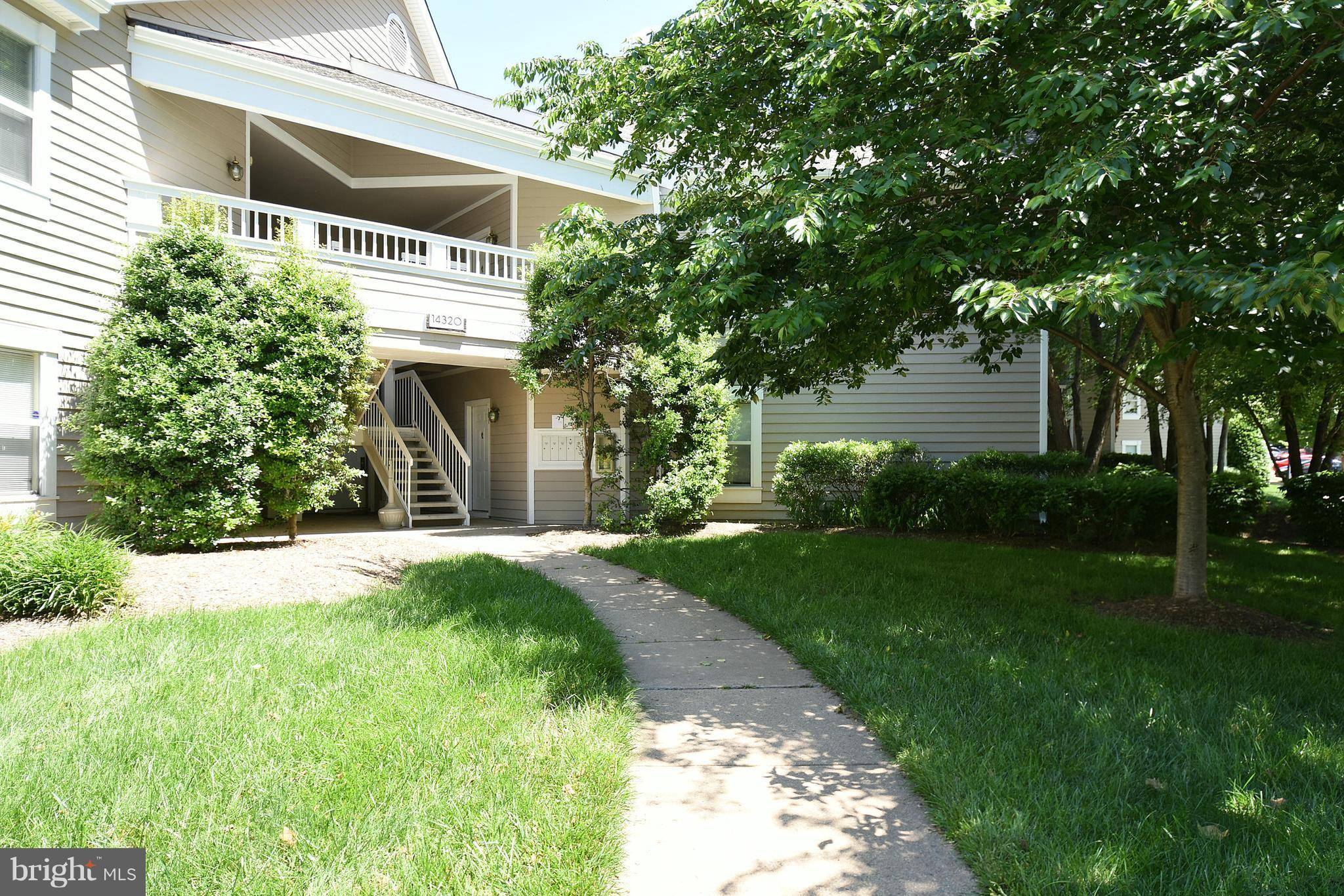 Centreville, VA 20121,14320 CLIMBING ROSE WAY #102