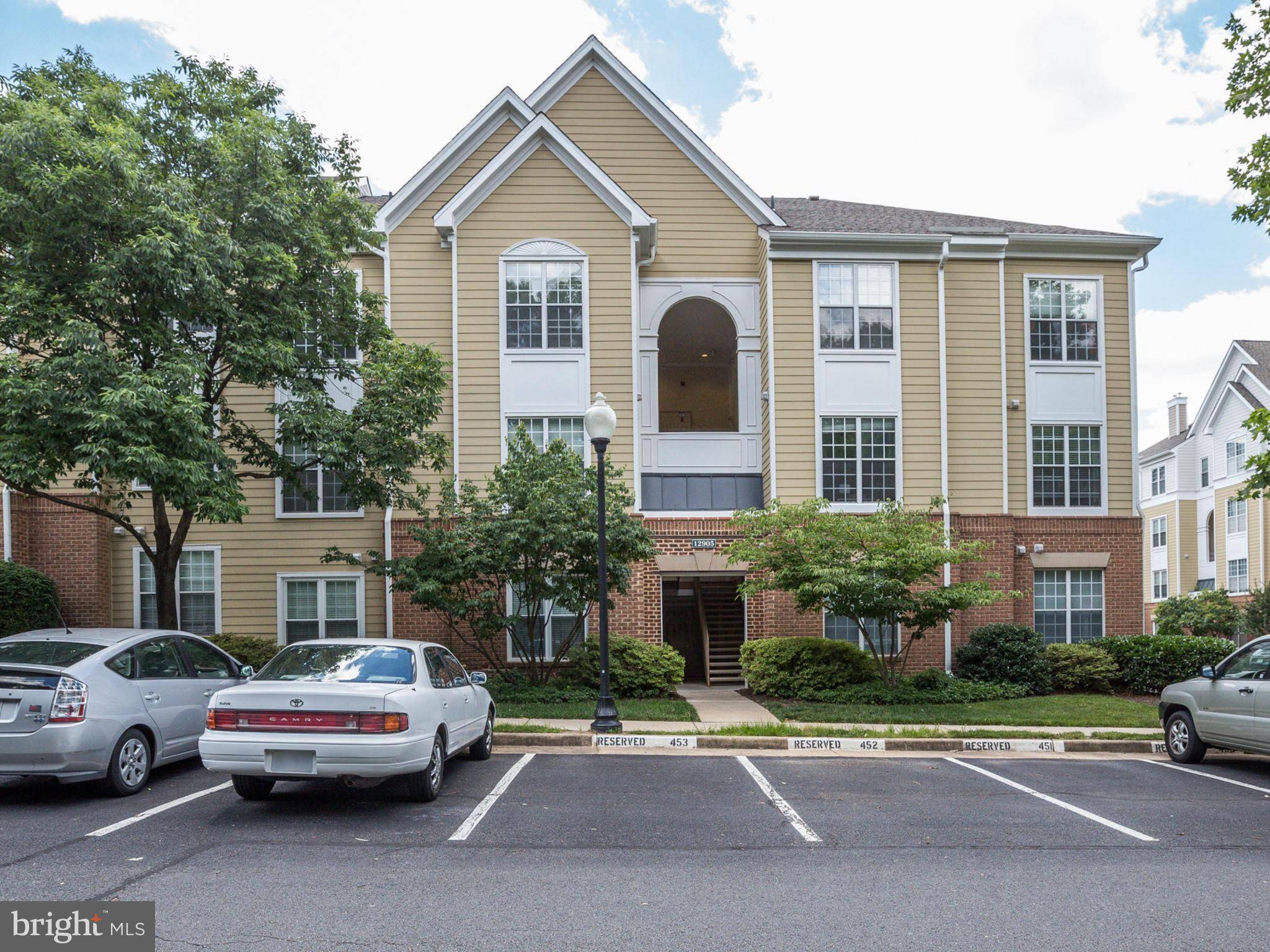 Herndon, VA 20170,12905 ALTON SQ #301