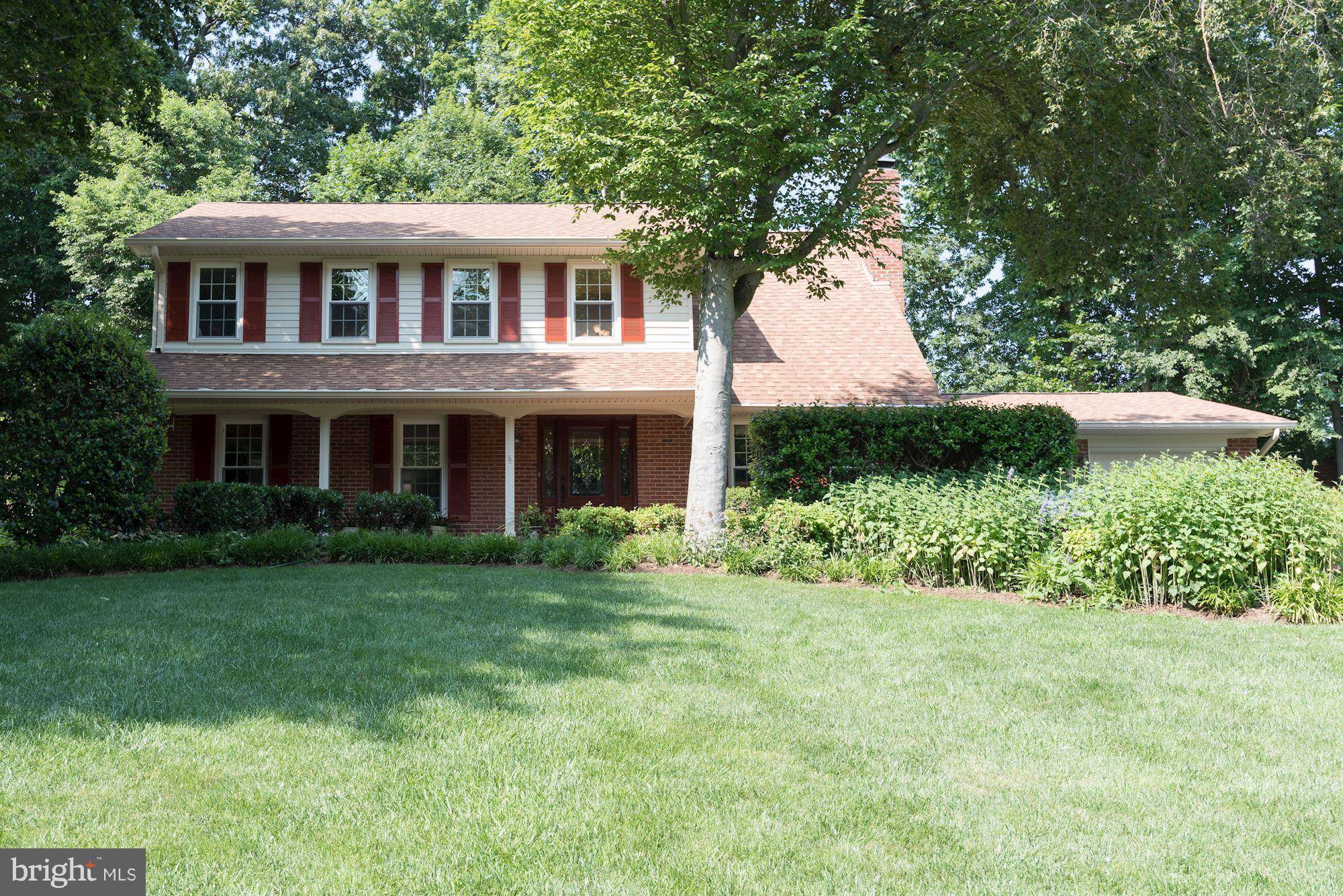 Vienna, VA 22181,2616 OAKLEDGE CT