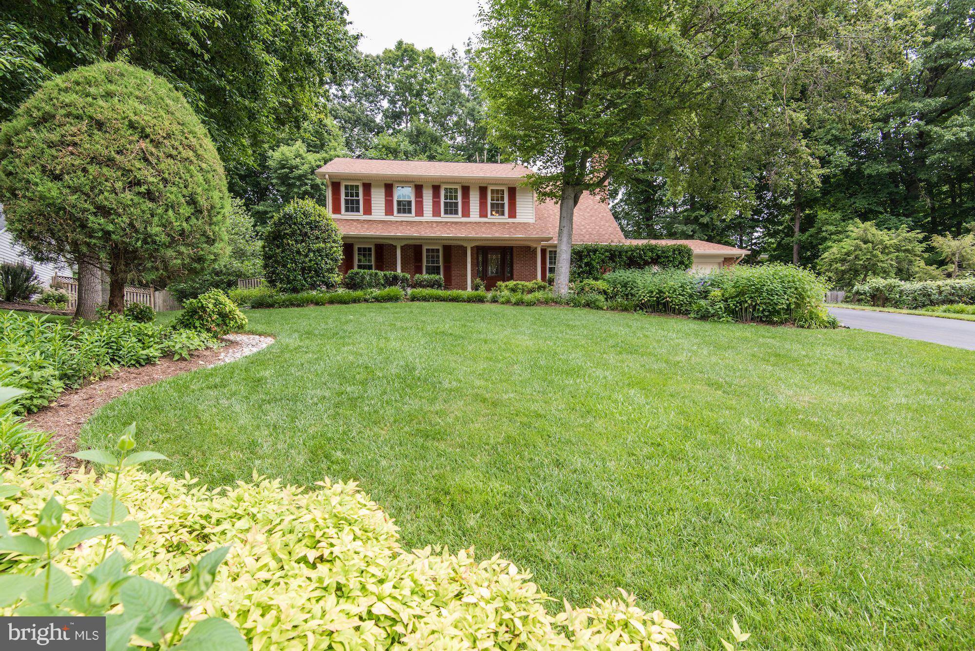 Vienna, VA 22181,2616 OAKLEDGE CT